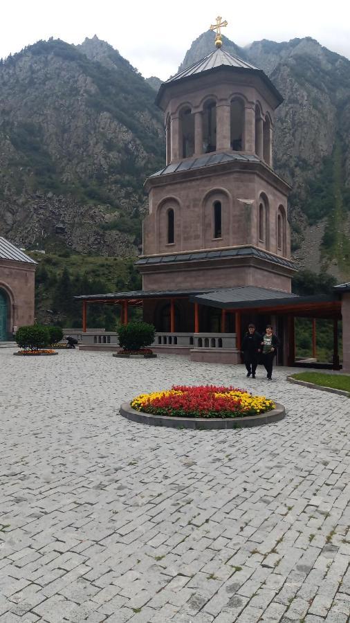 Отель Гостевой дом Eastern Georgia Казбеги Экстерьер фото
